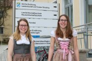 Zwei Studierenden wurden befragt, was sie an der Landwirtschaftsschule Straubing schätzen 